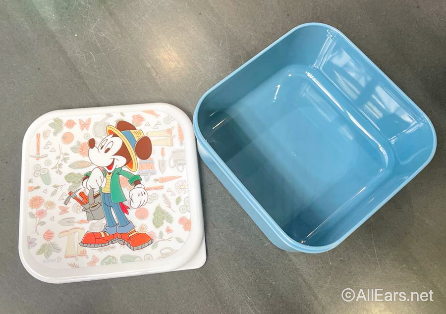 2022 wdw epcot flower and garden scavenger hunt prize6