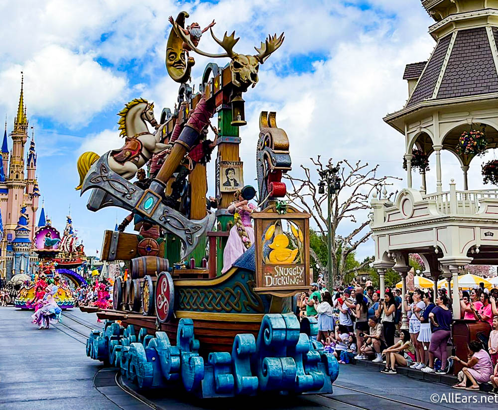 PHOTOS & VIDEOS The Festival of Fantasy Parade is BACK in Disney World