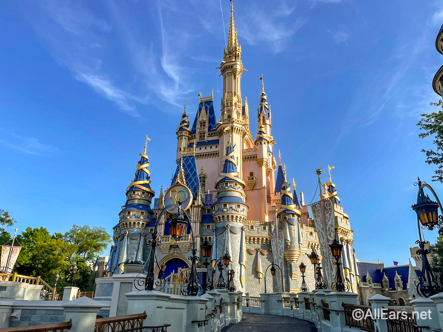 PHOTOS: High Winds Damage Sleeping Beauty Castle at Disneyland Paris; Force  Closure