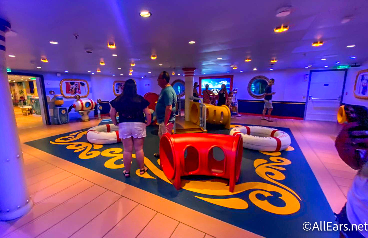 disney wish cruise oceaneer club