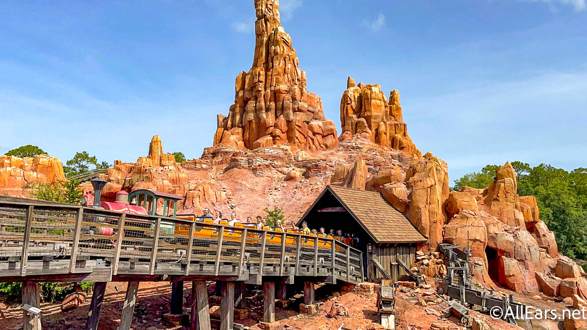 Big Thunder Mountain Railroad Temporarily Closed In Disney World Allears Net