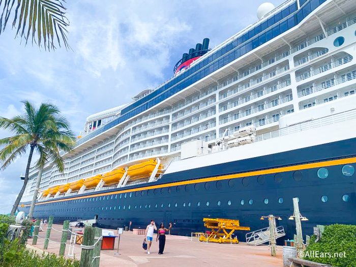 disney cruise line and hurricane