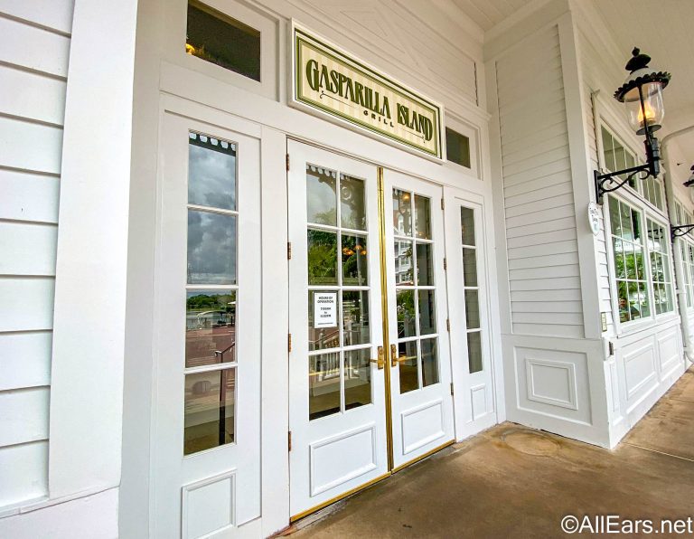 Why You Should Leave Magic Kingdom to Eat (And Where You Should Go