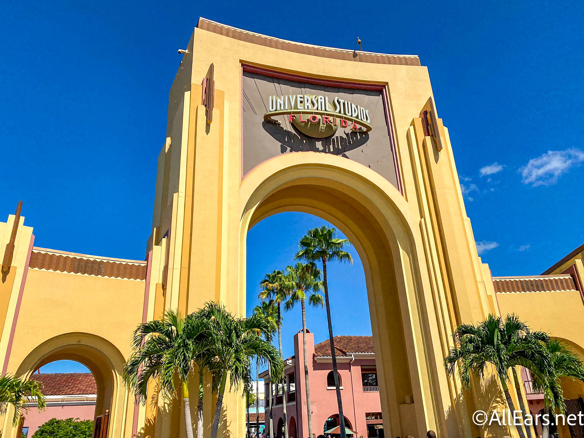 How Much Does it Cost to Go to Universal Studios in 2024? - Average Cost  for Universal Studios Vacation