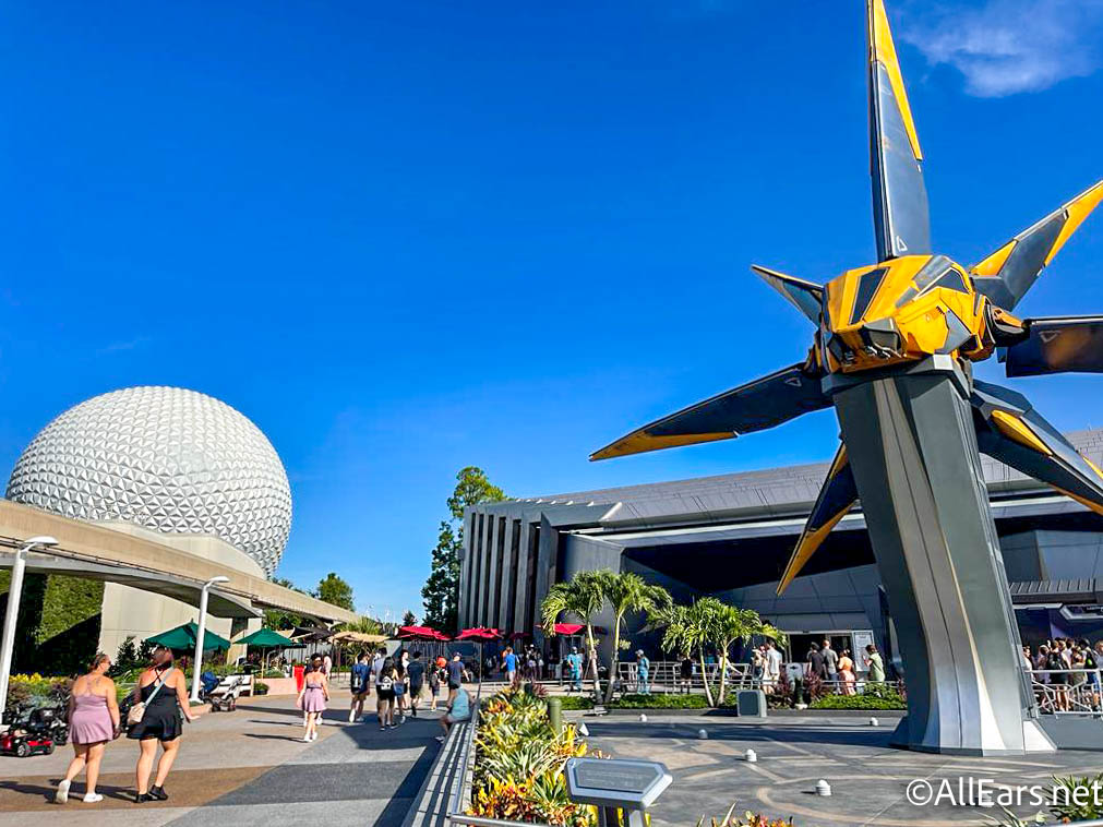 PHOTOS The Labor Day Crowds May SURPRISE You in Disney World