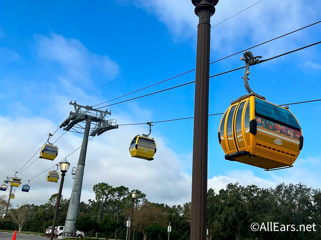 boat from yacht club to hollywood studios