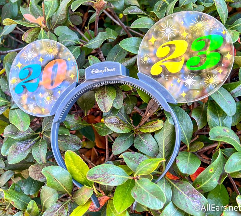 NEW LightUp 2023 Mickey Ears Have Arrived in Disney World!