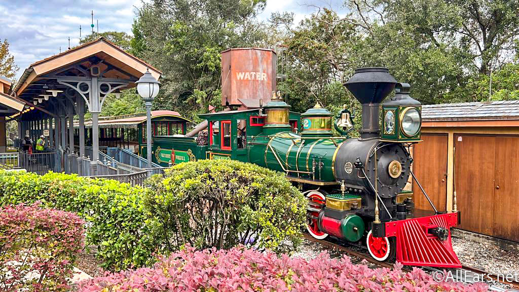 Photos/Video: Walt Disney World Railroad Reopens at the Magic