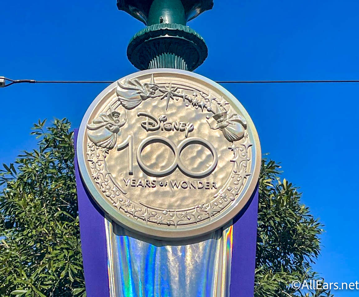 Walt Disney World 100th Anniversary Mickey & Minnie 100 Years of Wonder  Magnet
