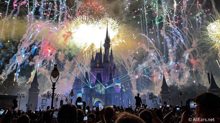 Fans Rave Over Disney's New Album - Inside the Magic