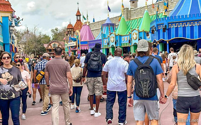 PHOTOS: You Won't BELIEVE What Celebrity We Saw in Disney World -  AllEars.Net