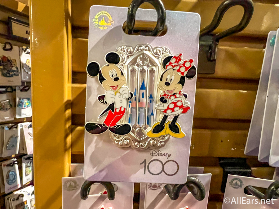 Unique Disney Gifts to Make Your Next Trip to Disney World Extra Magical •  Nomad by Trade