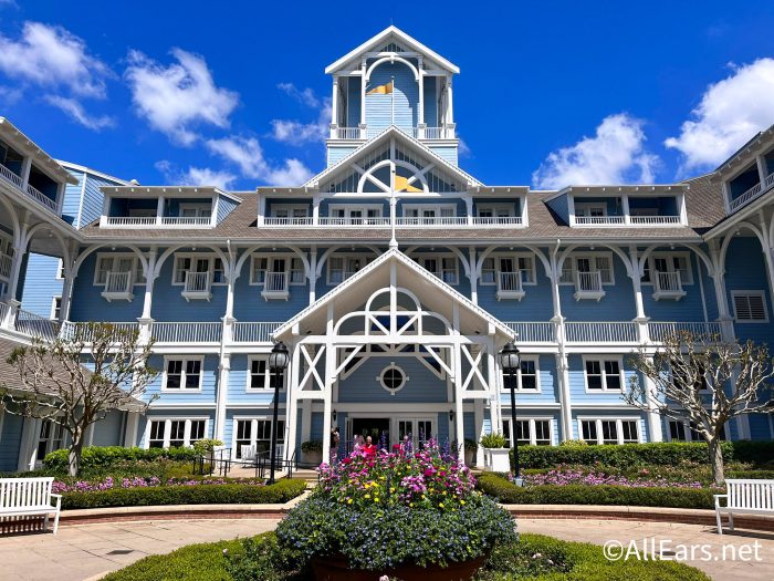 yacht club club level disney world