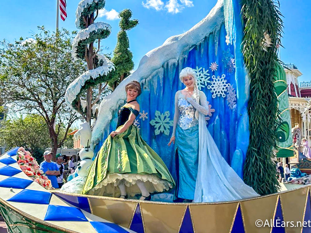 Should Disney Make 'Frozen 3' or a Live-Action Film? Fans Decide - Inside  the Magic