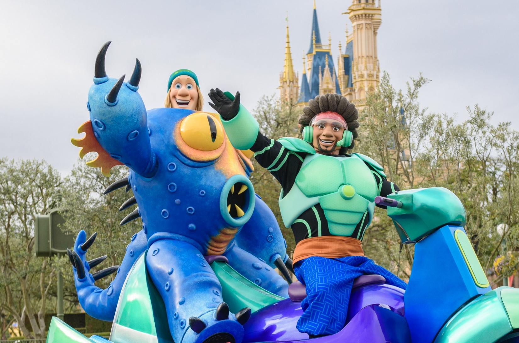 First Look at a BRAND NEW Disney Parade!