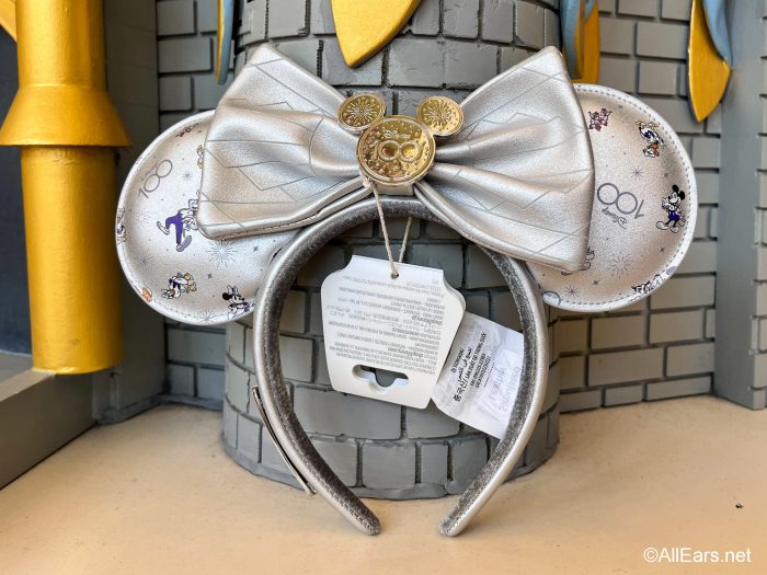2023 Disney Parks Tommy Hilfiger 100 Minnie Mickey Ear Ears