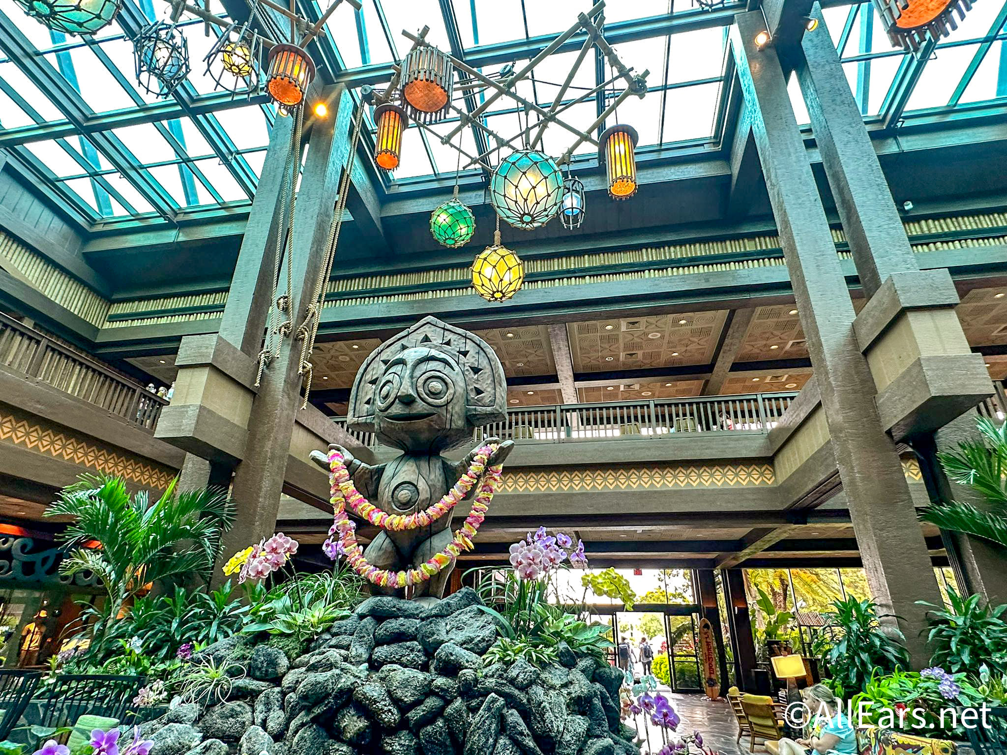 https://allears.net/wp-content/uploads/2023/05/2023-WDW-Polynesian-Village-Resort-Atmo-6.jpg