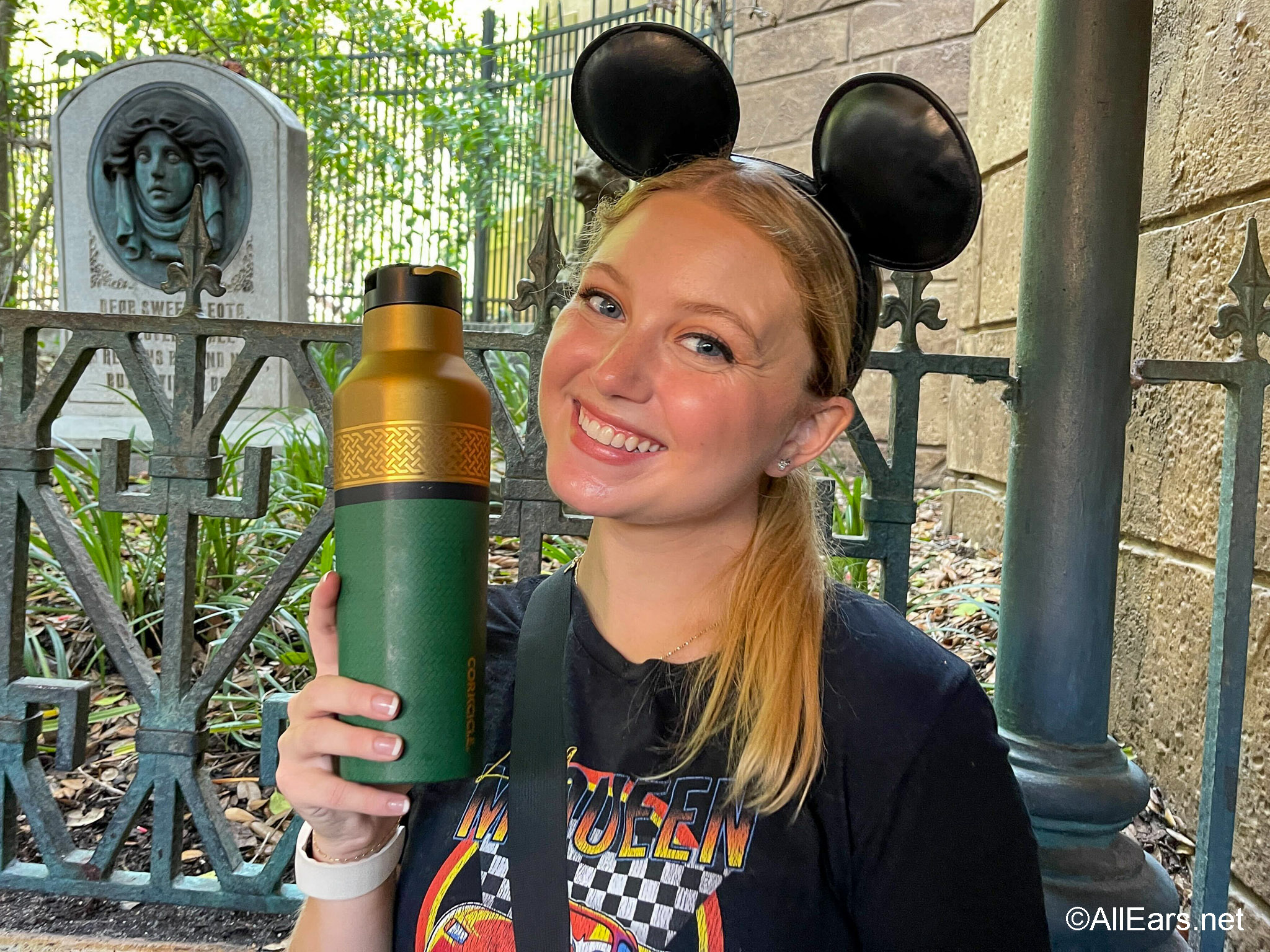 Why Our Whole Team Is a Little Weird About Their Water Bottles in Disney  World - AllEars.Net