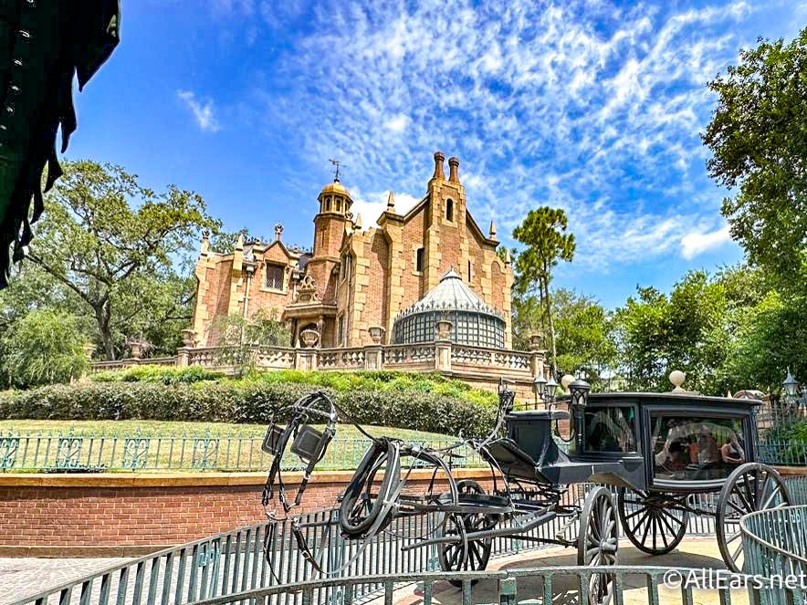 Haunted Mansion 'Disney Story Beyond' Experience Returning to Tokyo Disney  Resort in 2024 - WDW News Today