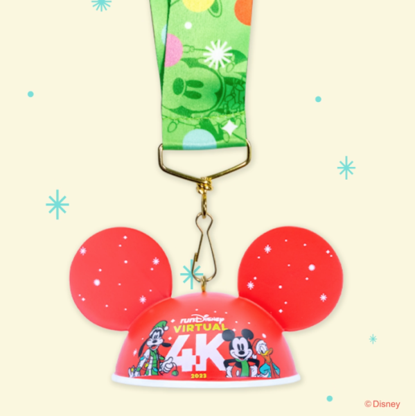 Tokyo Disneyland Club 33 Keychain Mickey Mouse Red Japan Version