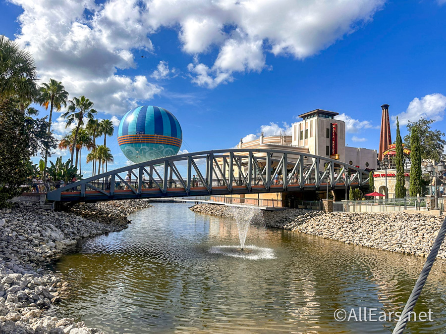 Left-Handers, Rejoice! A Special Spot in Disney Springs Reopened Just for  YOU!