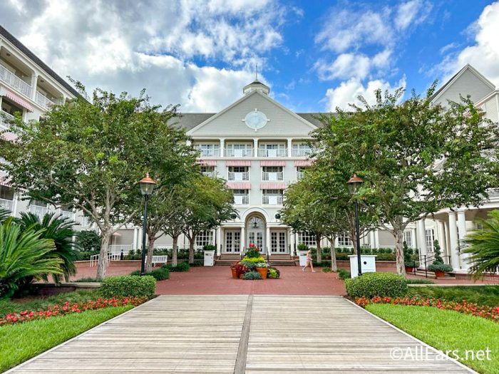 disney yacht club room