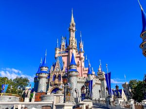 New Hello Kitty Popcorn Bucket Arrives at Universal Studios Florida - WDW  News Today