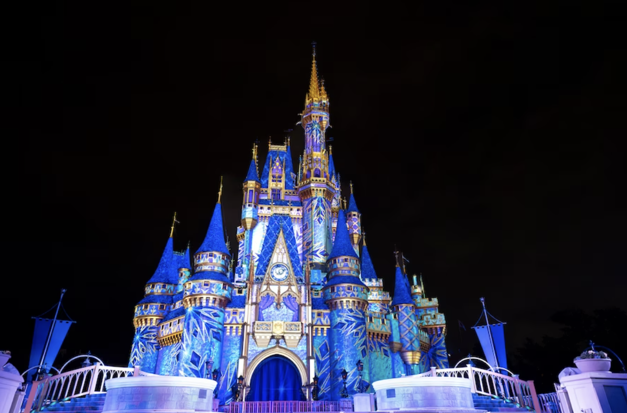 Video Holiday Light Show Set To 'Let it Go' From 'Frozen' - ABC News