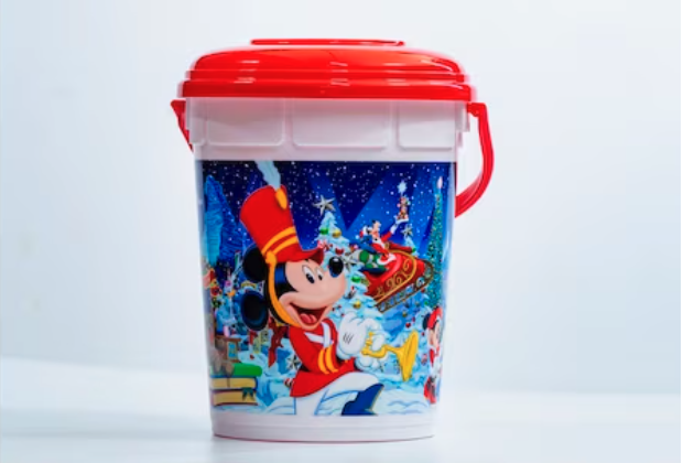 Here is a look at a new Chip & Dale Holiday Straw Clip released