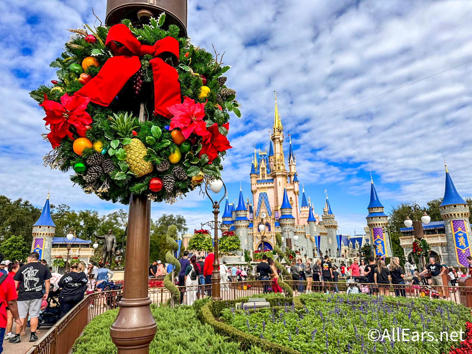 Show Off Your Walt Disney World Love with FIVE New Starbucks