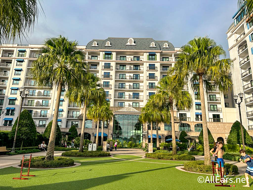 disney yacht club rooms