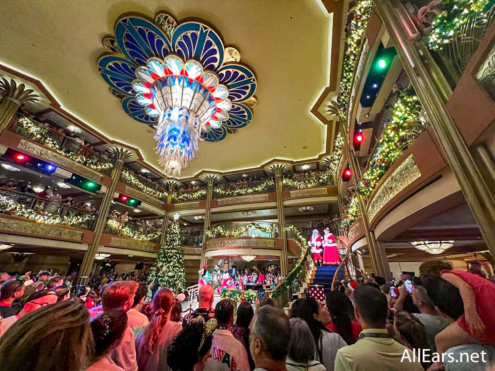 7 Things You Need If You're Going on a 2024 Disney Cruise