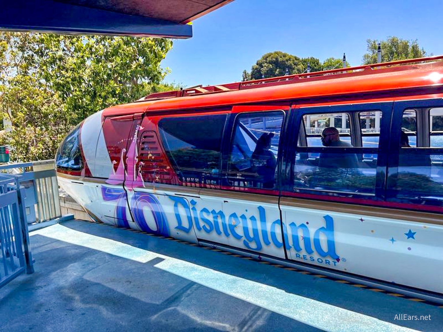 CONFIRMED: Disneyland Adds 2 More Rides to Its Long List of Closures ...