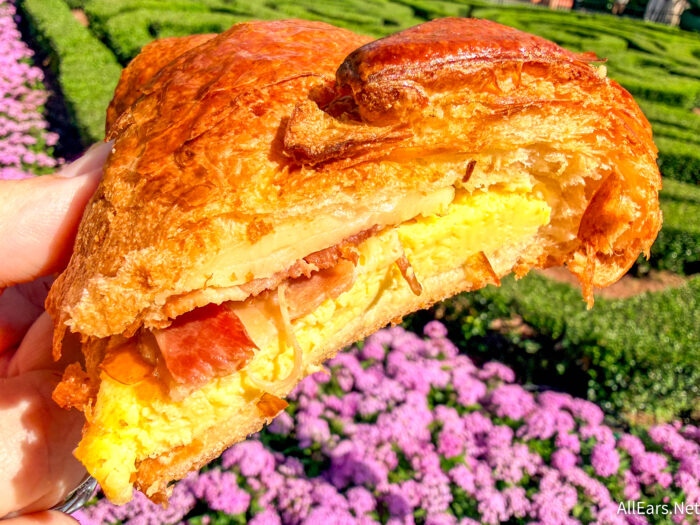 REVIEW: We Waited 45 Minutes For A Breakfast Sandwich And We Have ZERO Regrets!