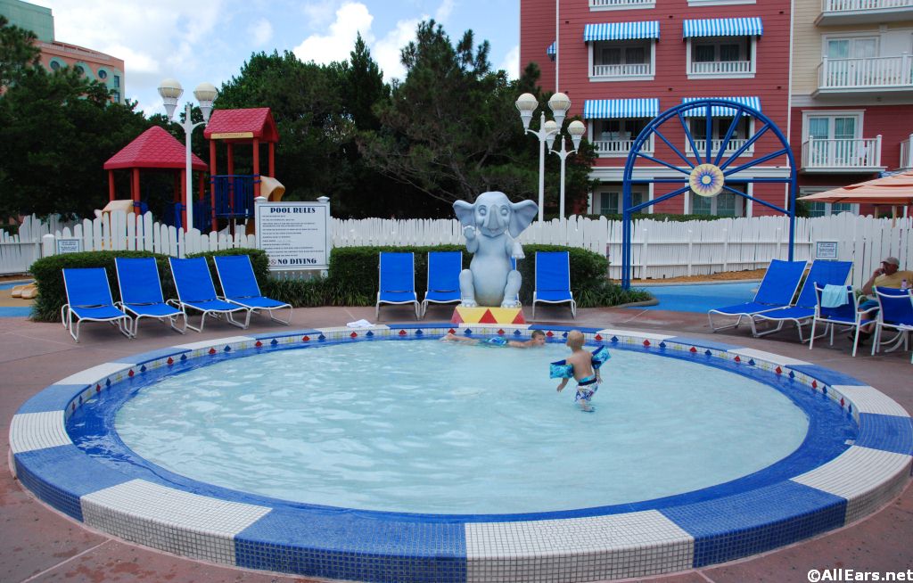 Luna Park Pool Boardwalk Resort