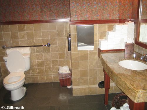 Concierge Lounge Bathroom