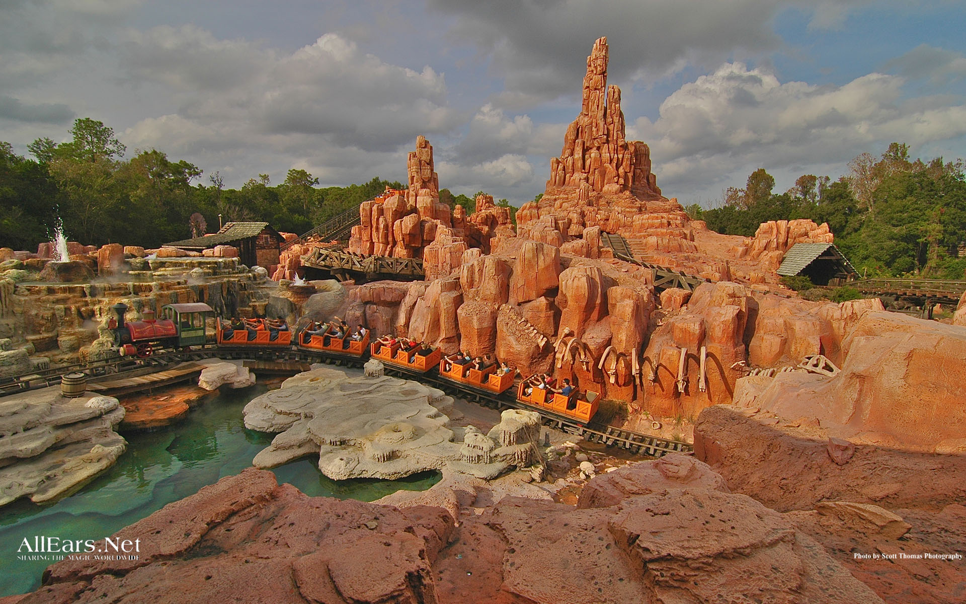 Big Thunder Mountain Railroad (Magic Kingdom), Disney Parks Wiki